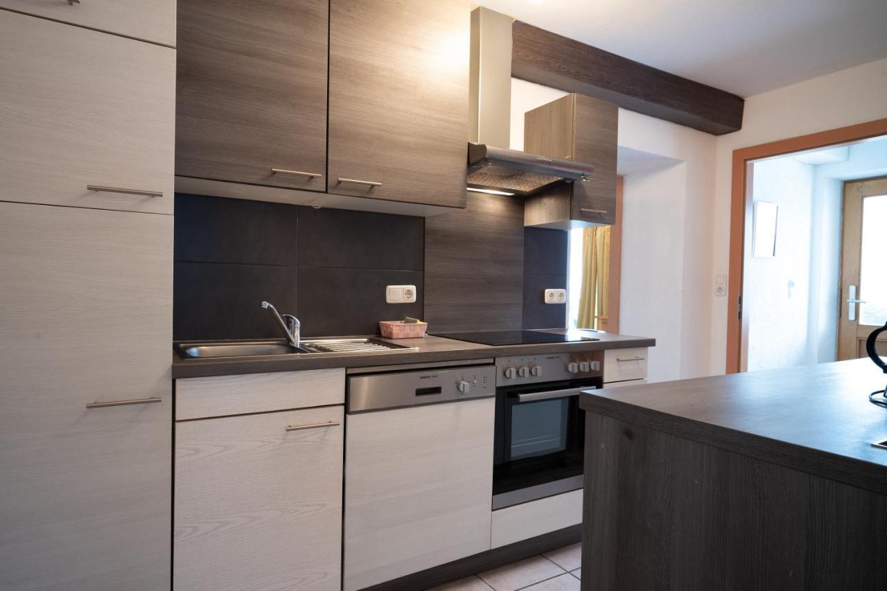 Lake View Lodges By We Rent, Summercard Included 젤암제 외부 사진